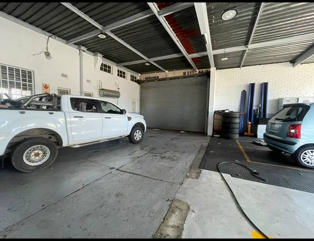 990M² WORKSHOP FOR SALE IN BRAKPAN CENTRAL